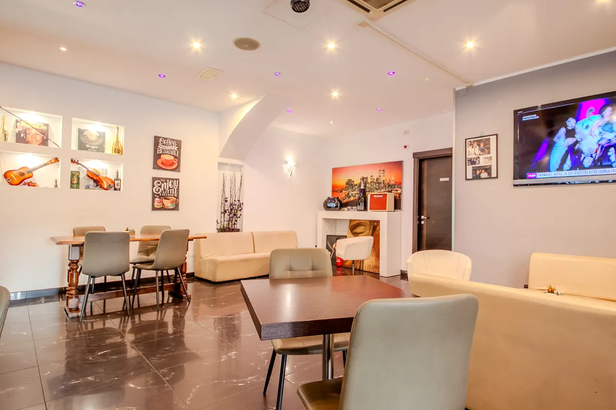 Bar-Pizzeria-02-Planet-Cafe-Olbia
