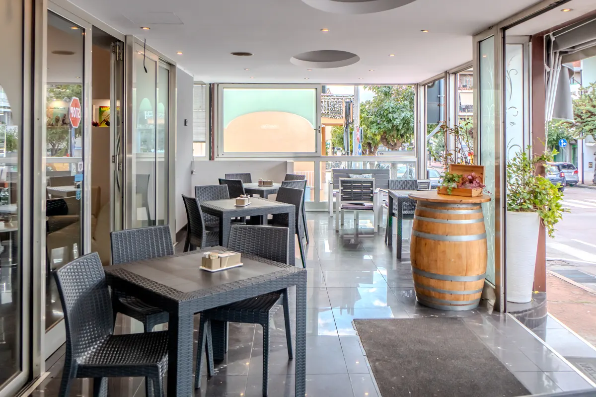 Bar-Pizzeria-04-Planet-Cafe-Olbia