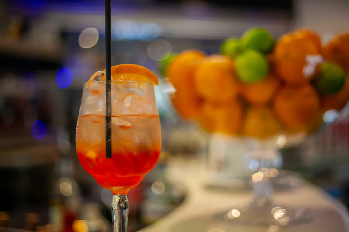 planet-cafe-09-bar-olbia