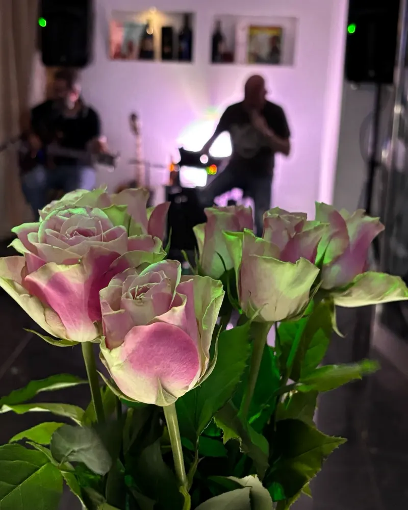 planet-cafe-11-live-music-olbia